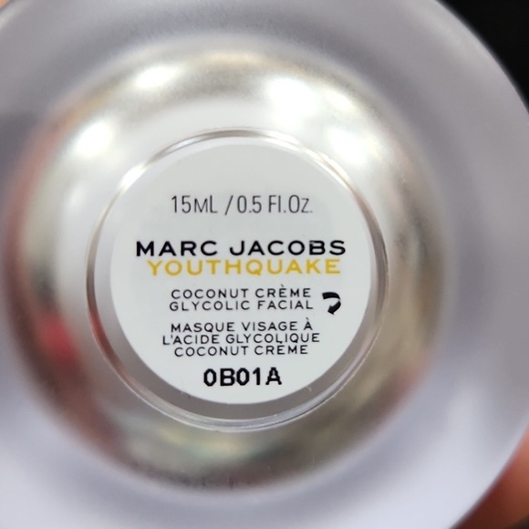 COPY - Marc Jacobs Youthquake Hydra-Full Gel Crème - Picture 5 of 10